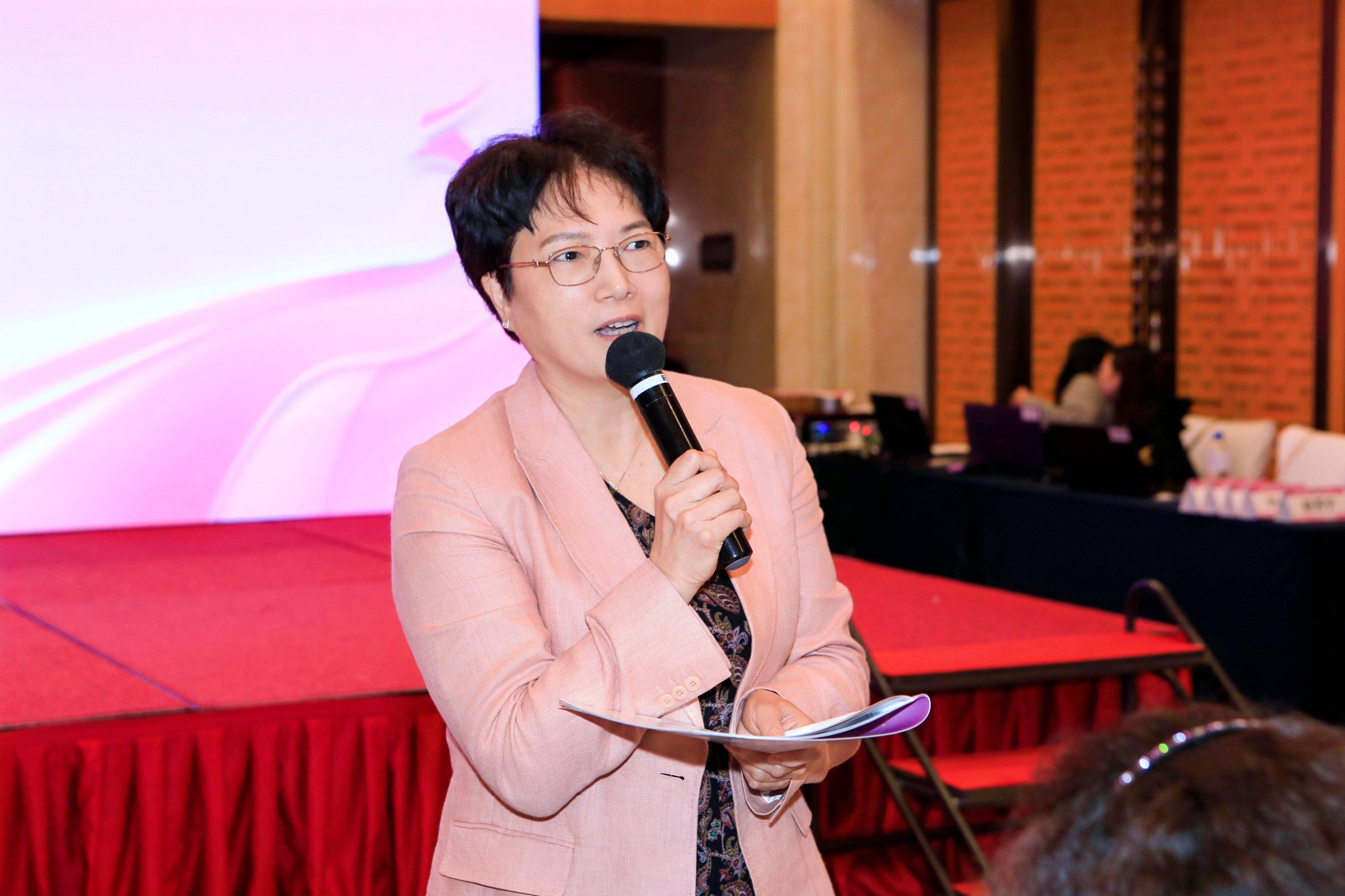 女性生殖整复学术研讨会 - 昆明晨风视觉会议直播案例